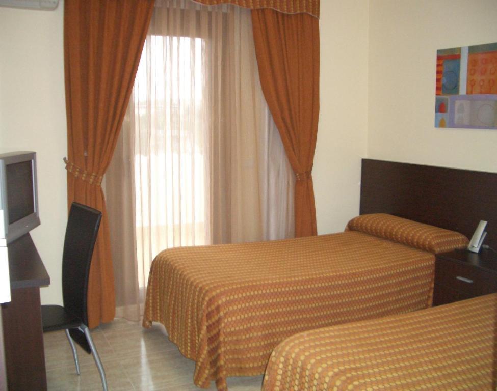 Hotel Pique Gandesa Bilik gambar