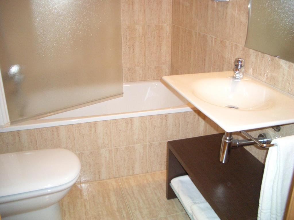 Hotel Pique Gandesa Bilik gambar